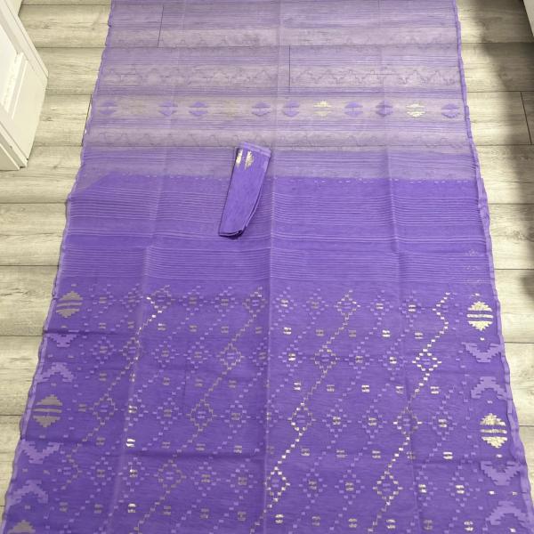 Exquisite Handwoven Lavender Dhakai Jamdani Saree